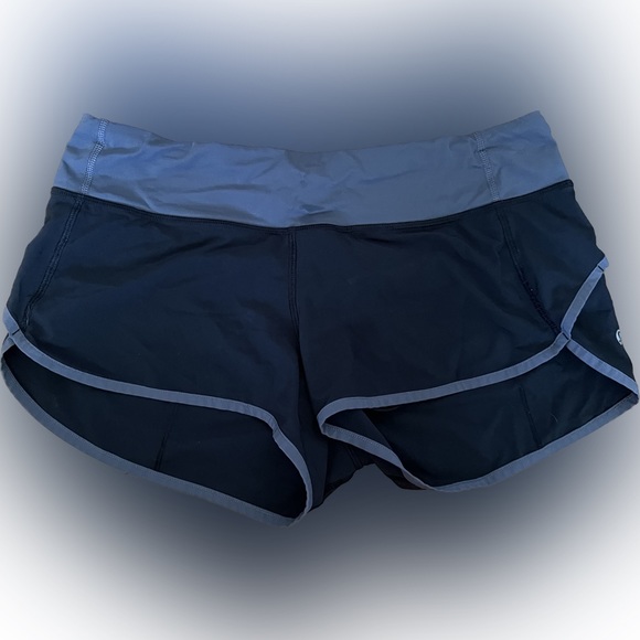🍋 Lululemon Athletica Dual Tone Run Speed Up Shorts - Picture 2 of 3
